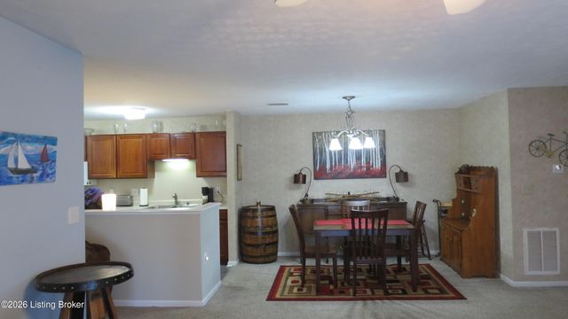 10400 Southern Meadows Dr APT 103, Louisville, KY 40241