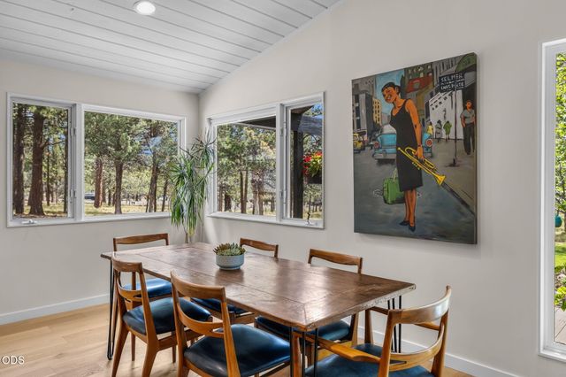 18943 Martingale Circle, Bend, OR 97703