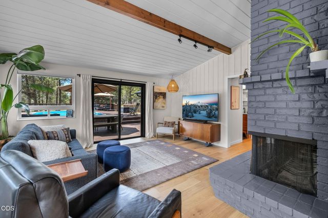 18943 Martingale Circle, Bend, OR 97703