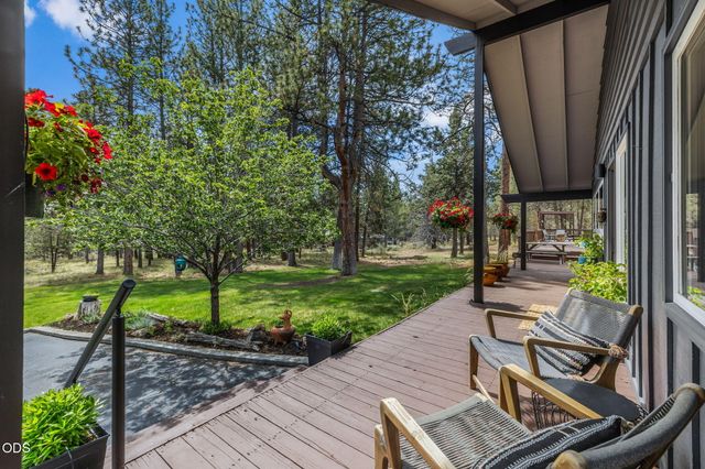 18943 Martingale Circle, Bend, OR 97703
