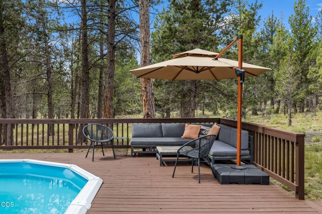 18943 Martingale Circle, Bend, OR 97703