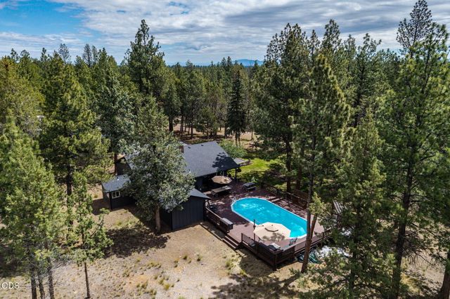 18943 Martingale Circle, Bend, OR 97703