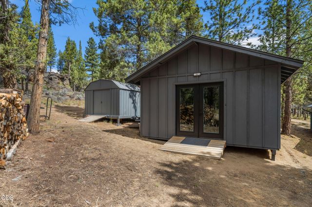18943 Martingale Circle, Bend, OR 97703