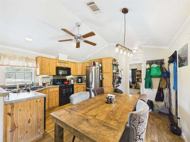 202 N Mustang Ave, Cedar Park, TX 78613