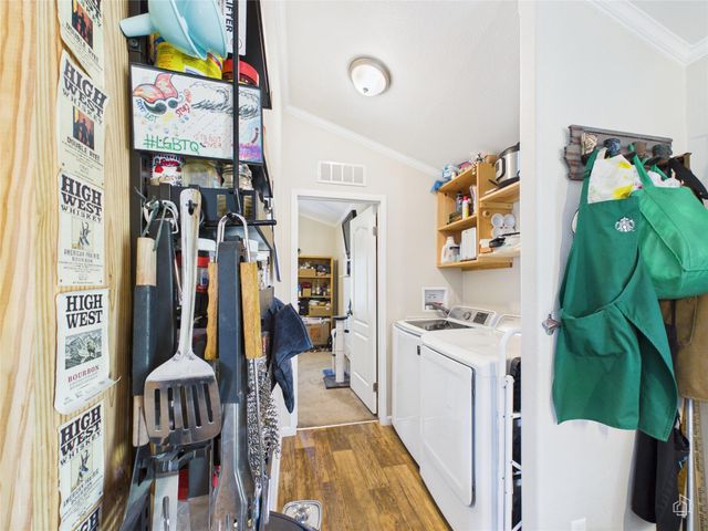 202 N Mustang Ave, Cedar Park, TX 78613