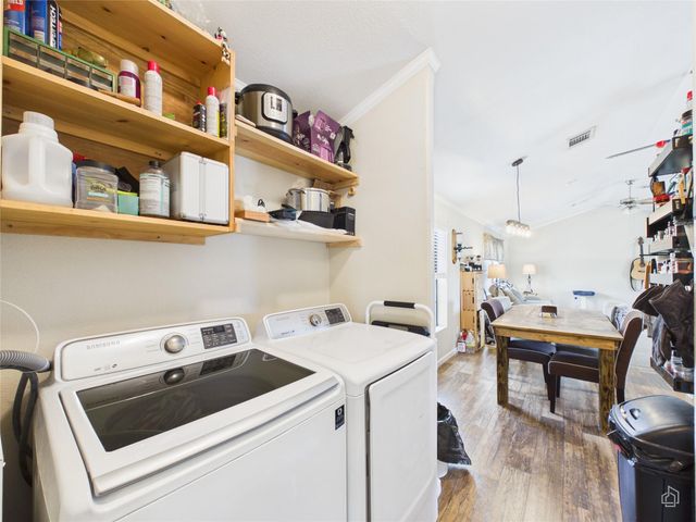 202 N Mustang Ave, Cedar Park, TX 78613