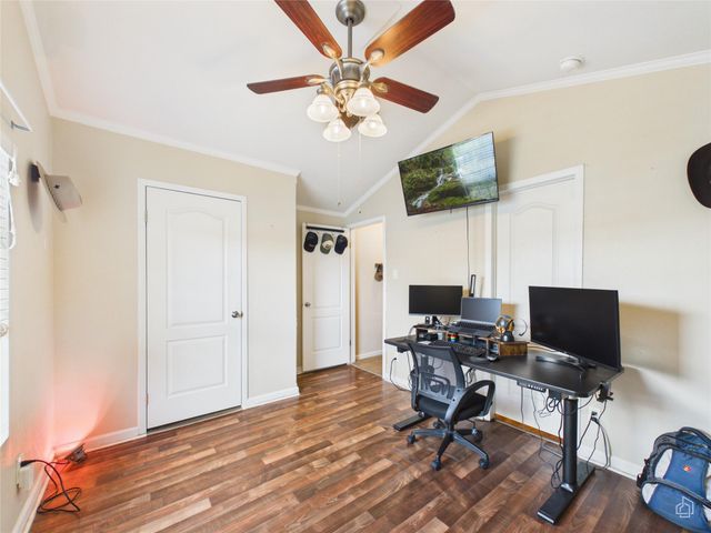 202 N Mustang Ave, Cedar Park, TX 78613