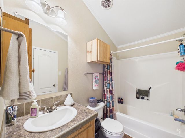 202 N Mustang Ave, Cedar Park, TX 78613