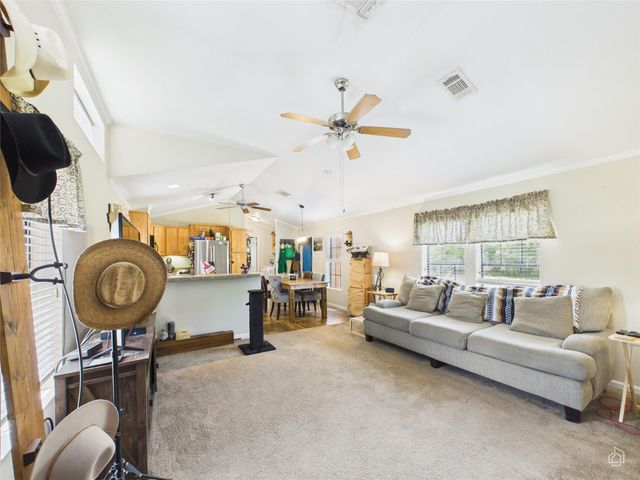 202 N Mustang Ave, Cedar Park, TX 78613