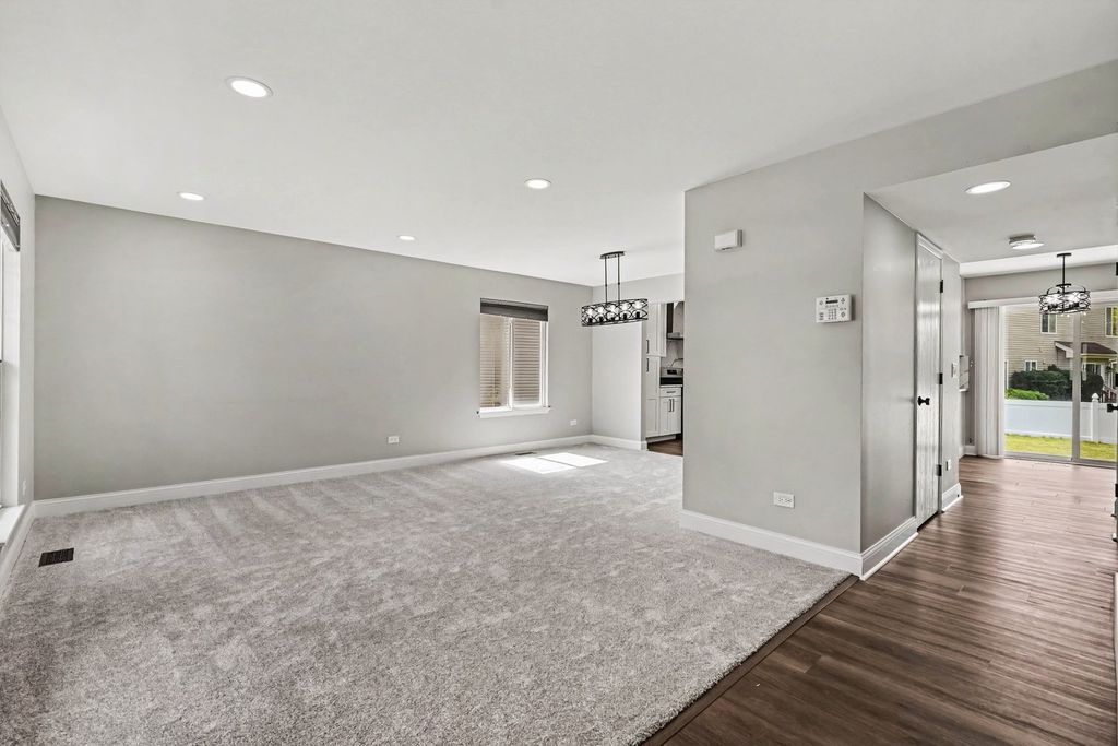 2811 Skylane Drive, Naperville, IL 60564 — photo 4