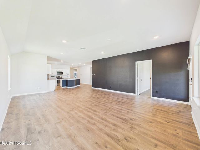 108 Florence Peak Drive, Lafayette, LA 70501
