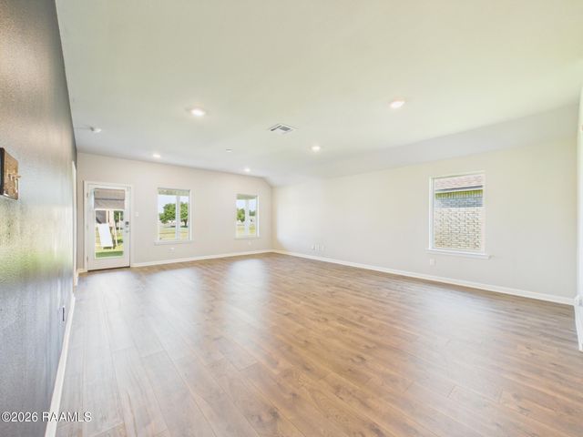 108 Florence Peak Drive, Lafayette, LA 70501