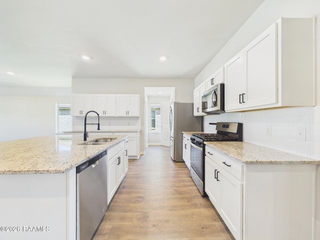 108 Florence Peak Drive, Lafayette, LA 70501