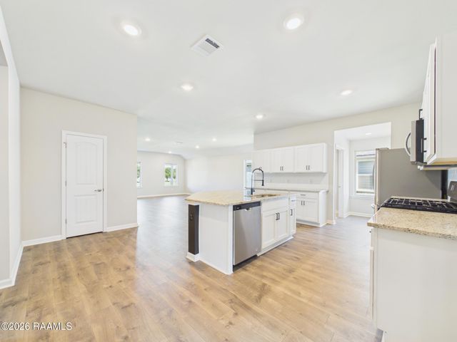108 Florence Peak Drive, Lafayette, LA 70501