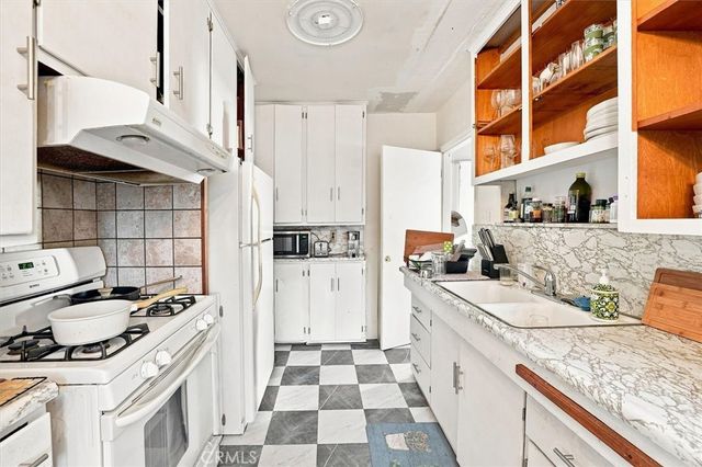 457 N Stanley, Los Angeles, CA 90036