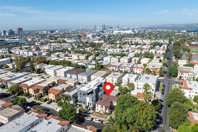 457 N Stanley, Los Angeles, CA 90036