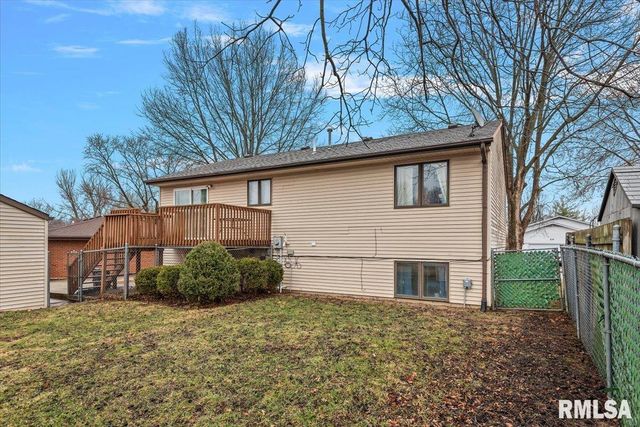 27 SKYVIEW Drive, Springfield, IL 62702