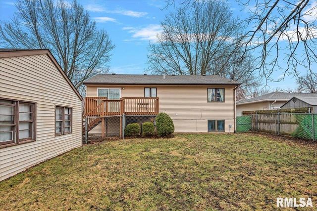 27 SKYVIEW Drive, Springfield, IL 62702