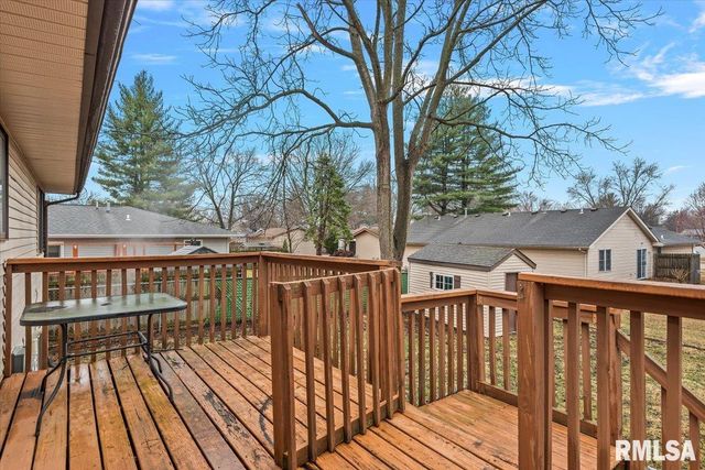 27 SKYVIEW Drive, Springfield, IL 62702