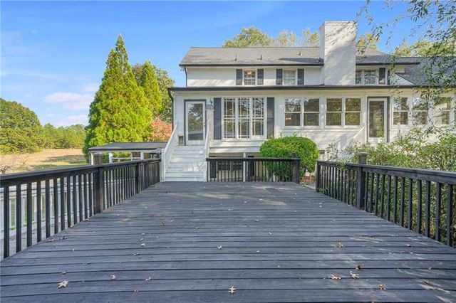 5422 Hill SW Road, Powder Springs, GA 30127