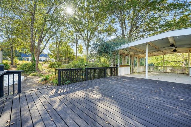 5422 Hill SW Road, Powder Springs, GA 30127