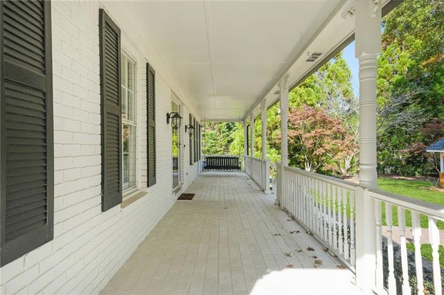 5422 Hill SW Road, Powder Springs, GA 30127