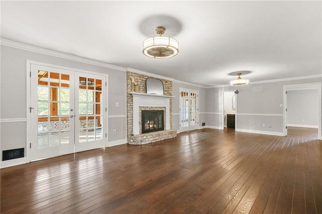 5422 Hill SW Road, Powder Springs, GA 30127