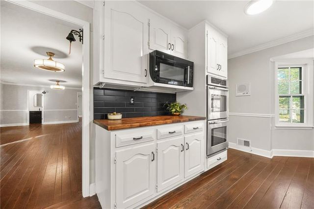 5422 Hill SW Road, Powder Springs, GA 30127