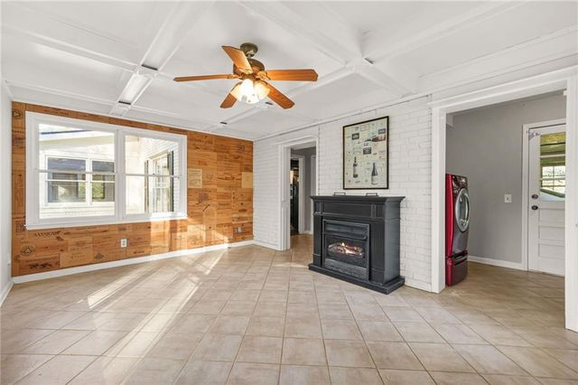 5422 Hill SW Road, Powder Springs, GA 30127