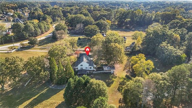 5422 Hill SW Road, Powder Springs, GA 30127