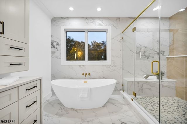 119 Cambridge Dr, Berkeley Heights Twp., NJ 07922
