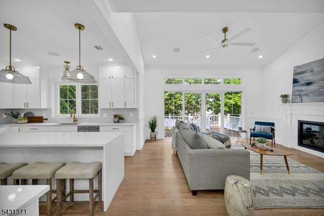119 Cambridge Dr, Berkeley Heights Twp., NJ 07922