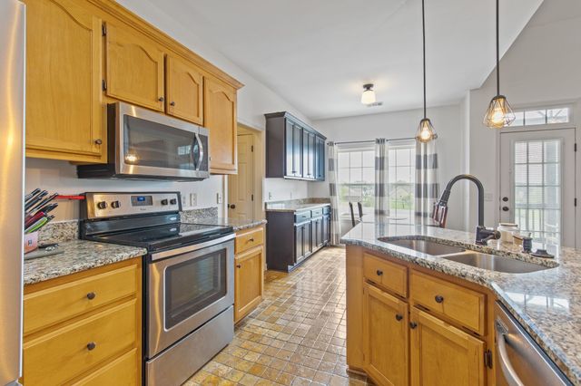 1008 Rhett Pl, Lebanon, TN 37087