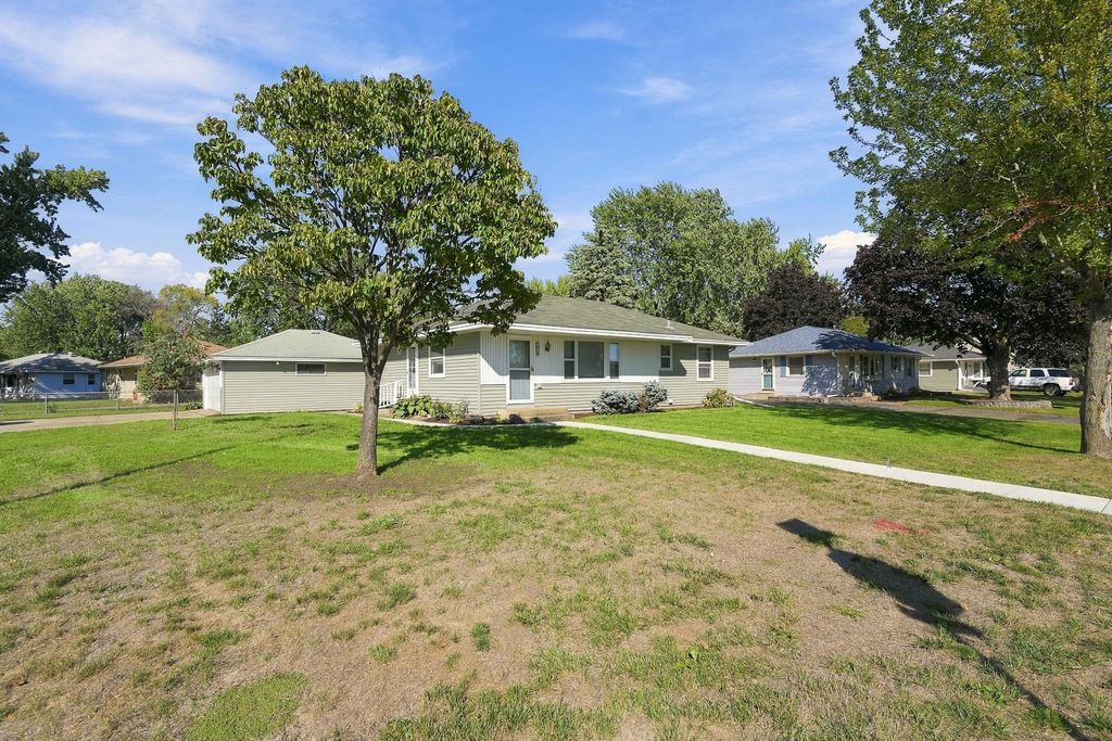 7016 90th Street S, Cottage Grove, MN 55016 — photo 2