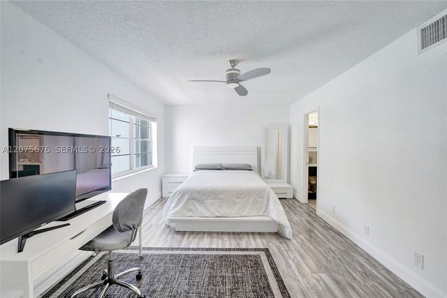 2716 NE 8th St 2716, Hallandale Beach, FL 33009