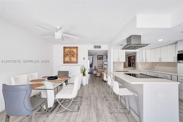 2716 NE 8th St 2716, Hallandale Beach, FL 33009