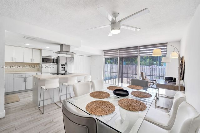 2716 NE 8th St 2716, Hallandale Beach, FL 33009