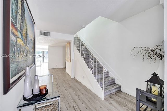 2716 NE 8th St 2716, Hallandale Beach, FL 33009