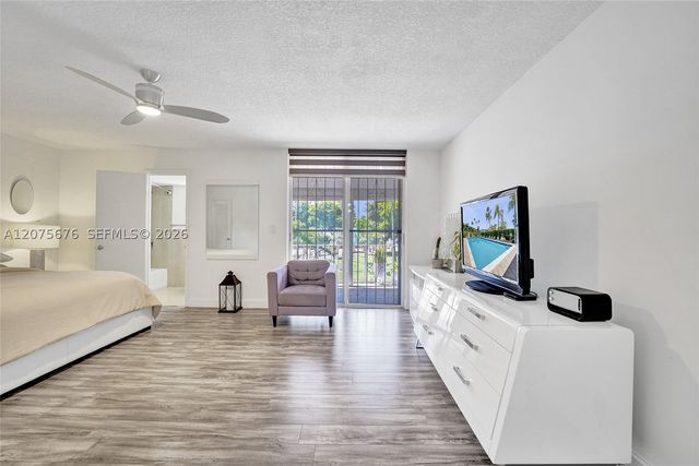 2716 NE 8th St 2716, Hallandale Beach, FL 33009