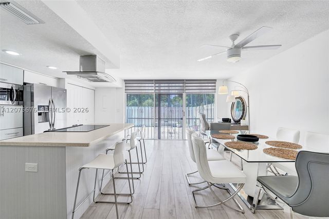 2716 NE 8th St 2716, Hallandale Beach, FL 33009