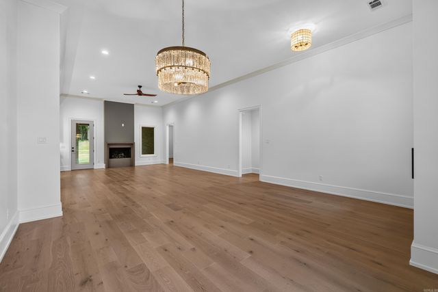 217 Gardens Gate Circle, Hot Springs, AR 71901