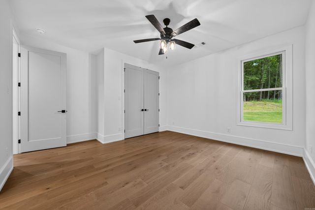 217 Gardens Gate Circle, Hot Springs, AR 71901