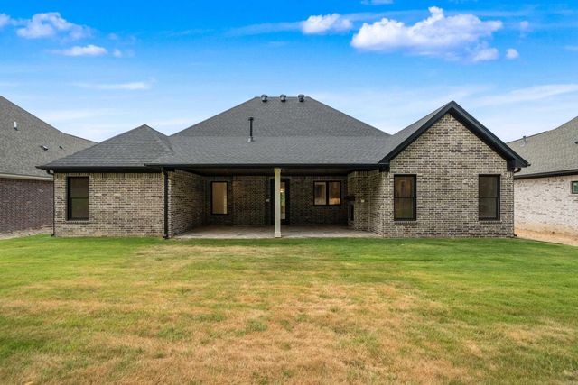 217 Gardens Gate Circle, Hot Springs, AR 71901