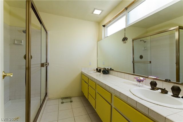 133 Coventry Circle, Henderson, NV 89074