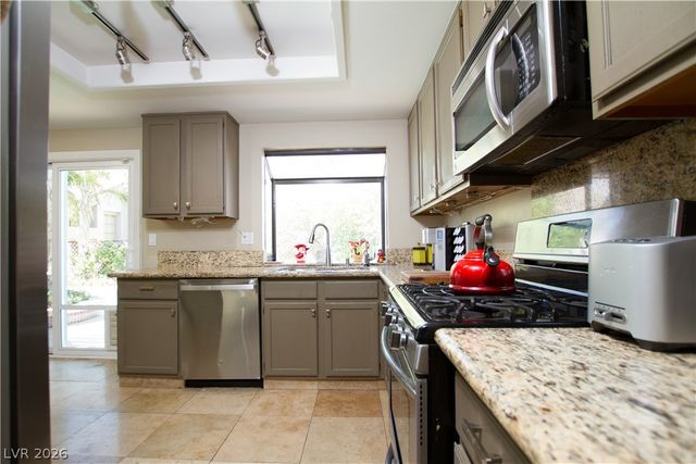 133 Coventry Circle, Henderson, NV 89074