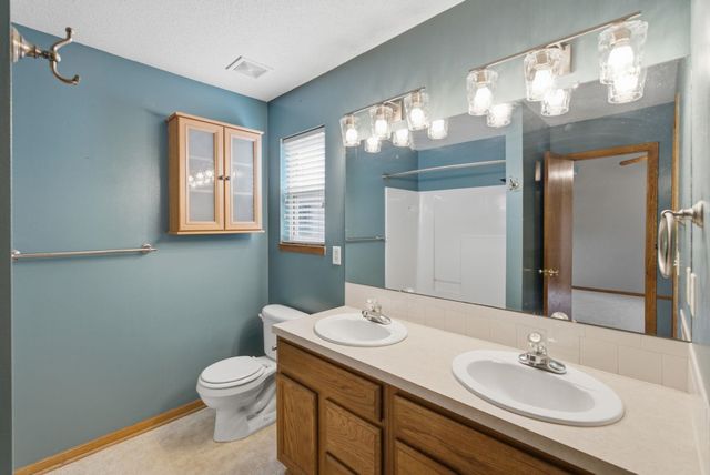809 N Bay Country, Wichita, KS 67235