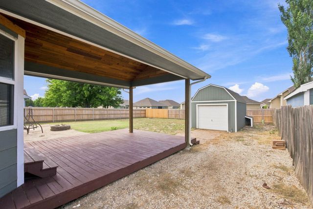 809 N Bay Country, Wichita, KS 67235