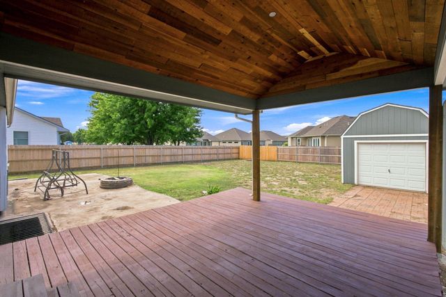 809 N Bay Country, Wichita, KS 67235