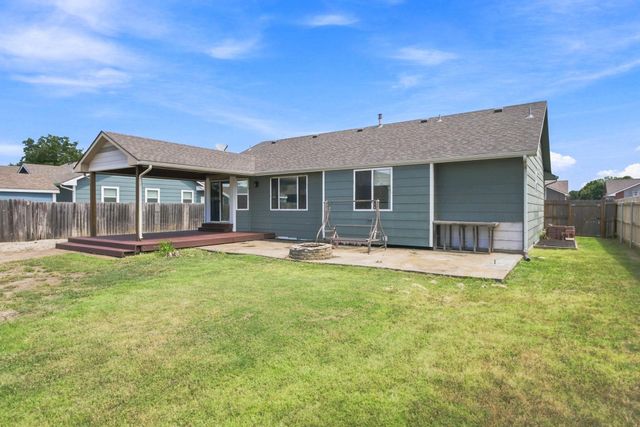 809 N Bay Country, Wichita, KS 67235