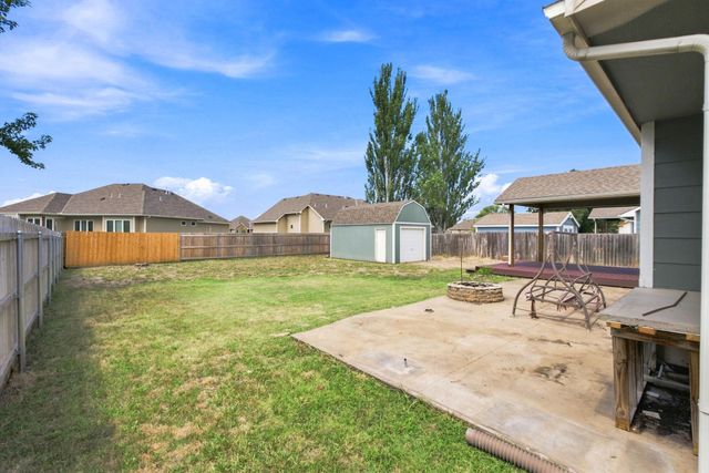 809 N Bay Country, Wichita, KS 67235